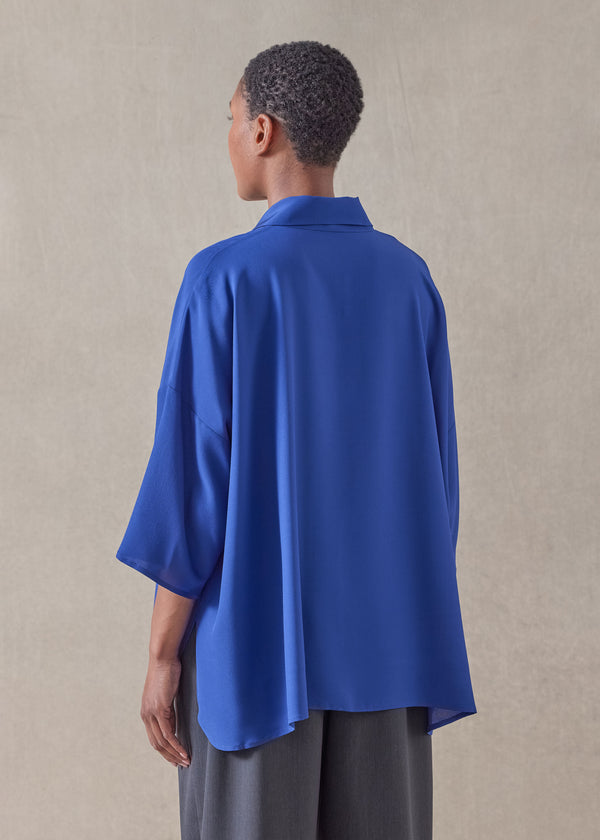 Eskandar Silk Sloped Shoulder Wide A-line Short Sleeve Shirt With Collar - Mid