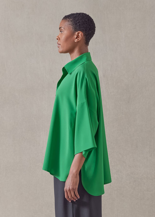 Eskandar Silk Sloped Shoulder Wide A-line Short Sleeve Shirt With Collar - Mid