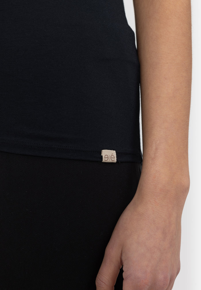 Esmé Studios ESPenelope Slim Fit Tank Top - Black