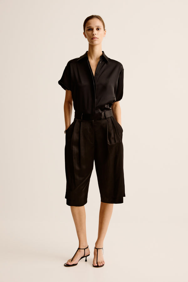 esse studios Collected Short Sleeve Shirt - Black Satin