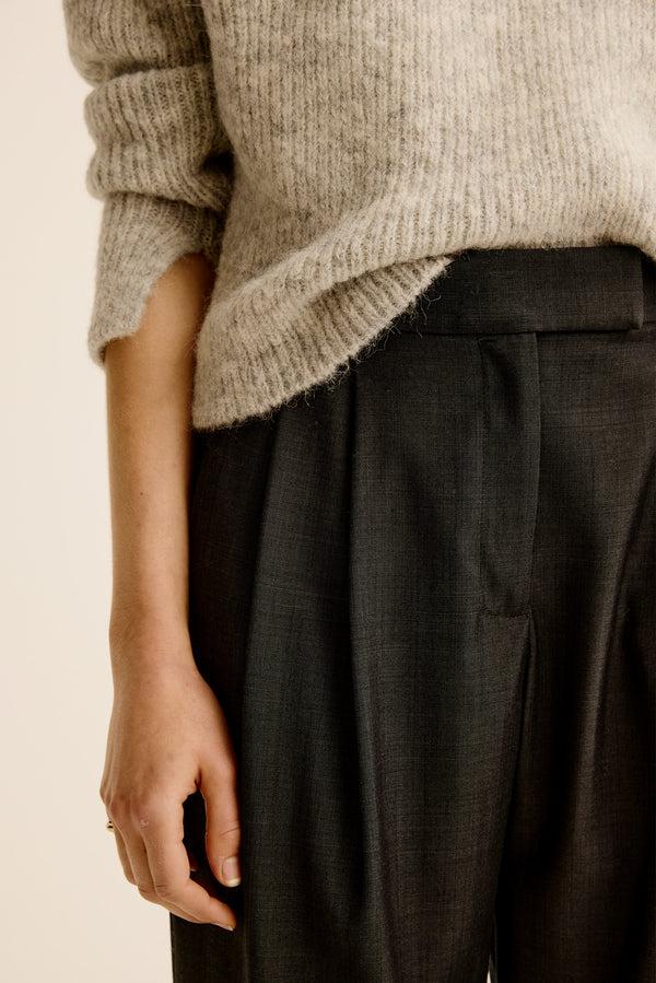 Esse Studios Onus Tailored Trouser - Charcoal