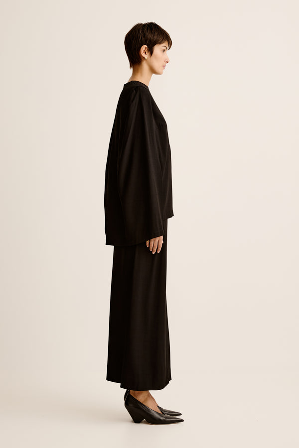 Esse Studios Ortus Cape - Black