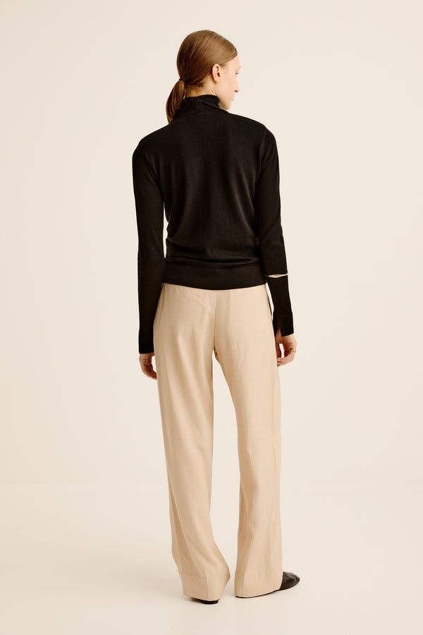 Esse Studios Ria Turtleneck - Black