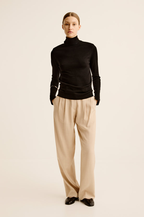 esse studios Ria Turtleneck - Black