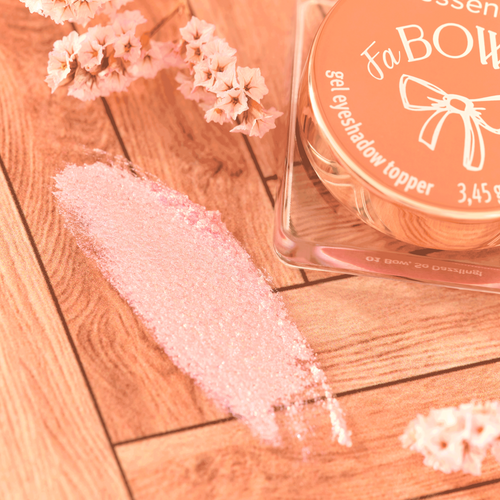 Essence Cosmetics FaBOWlous Gel Eyeshadow Topper