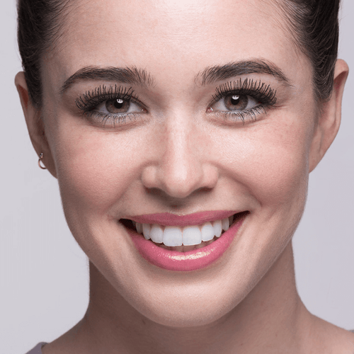 Essence Cosmetics Volume Stylist 18h Lash Extension Mascara