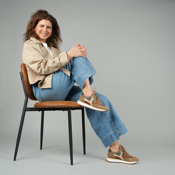 Esska Cinda Leopard Light & Sand Animal Print Trainer