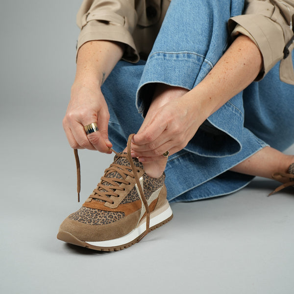 esska Cinda Leopard Light & Sand Animal Print Trainer