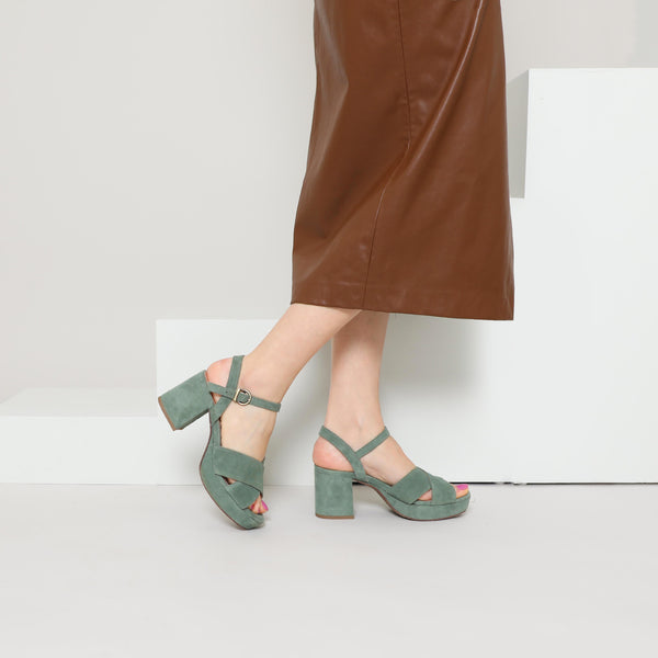 esska Clara Green Sale price$239.00 Regular price(/) Save Sizes: 36 (UK3) out of stock Only 1 left out of stock out of stock out of stock In stock In stock out of stock out of stock Size chart Esska Size Guide Below you will see