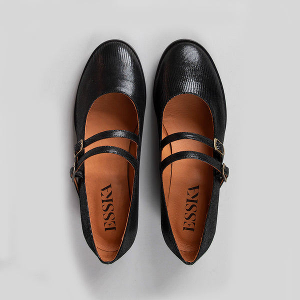 Esska Anya Black Flat Shoe