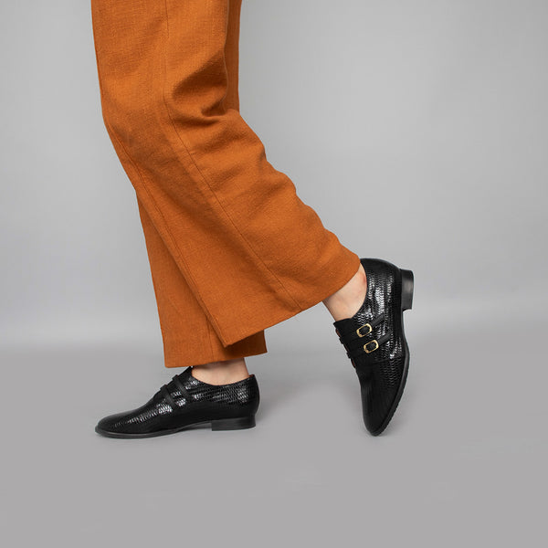 Esska April Black Flat Shoe