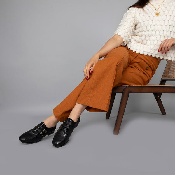 esska April Black Flat Shoe