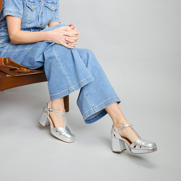 esska Chaza Embossed Silver Mid Heel Shoe
