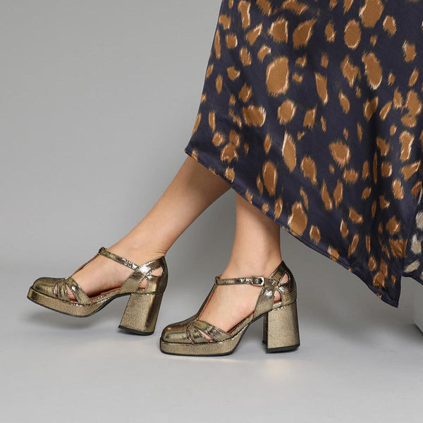 Esska Chaza Onyx Metallic Mid Heel Shoe