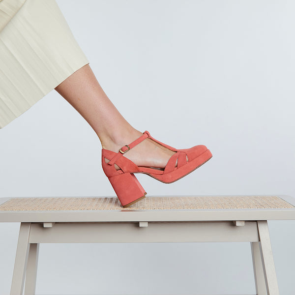 Esska Chaza WIDE Coral Mid Heel Shoe