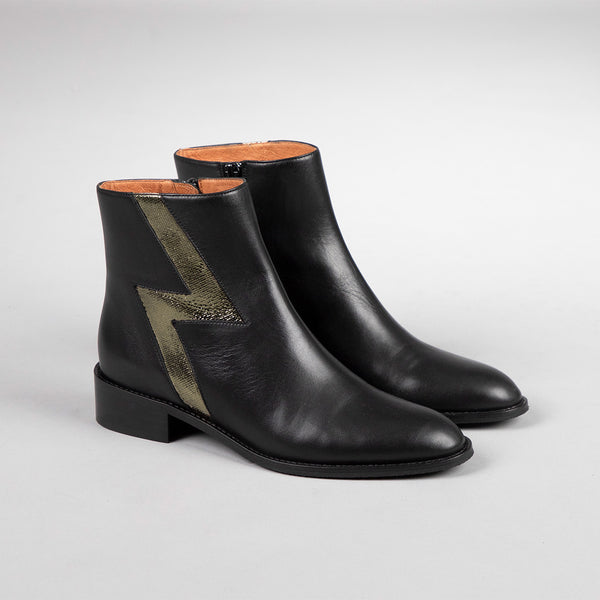 Esska Dara Black Flat Boot