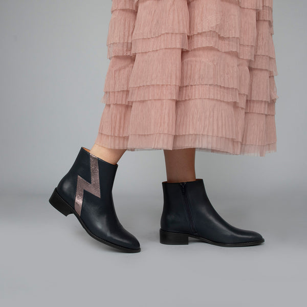 Esska Dara Navy Flat Boot