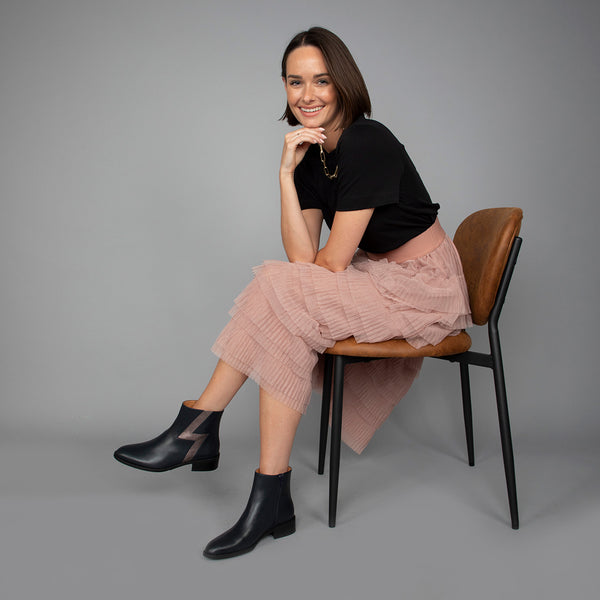 esska Dara Navy Flat Boot