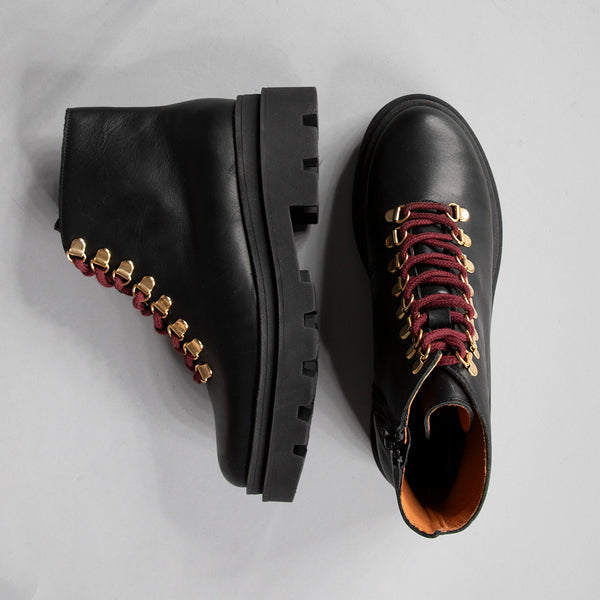 Esska Estelle Black Chunky Flat Boot