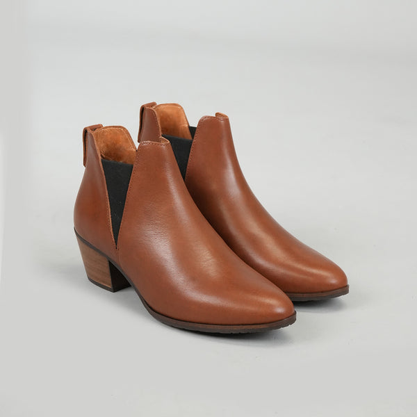 Esska Ginny Cognac Low Heel Boot
