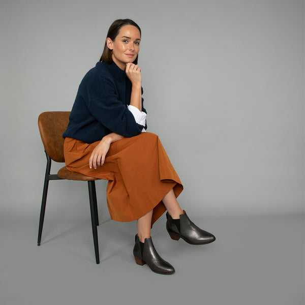 esska Ginny Smoke Metallic Low Heel Boot