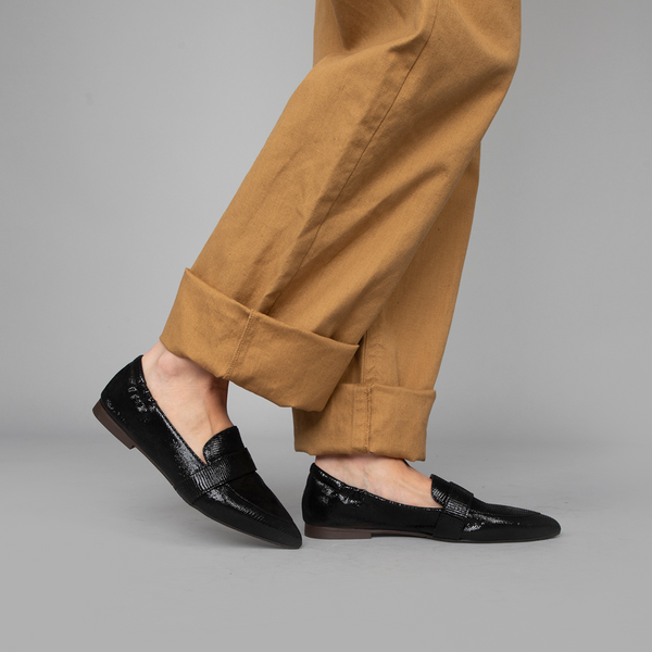 Esska Hannah Black Metallic Flat Pointy Shoe