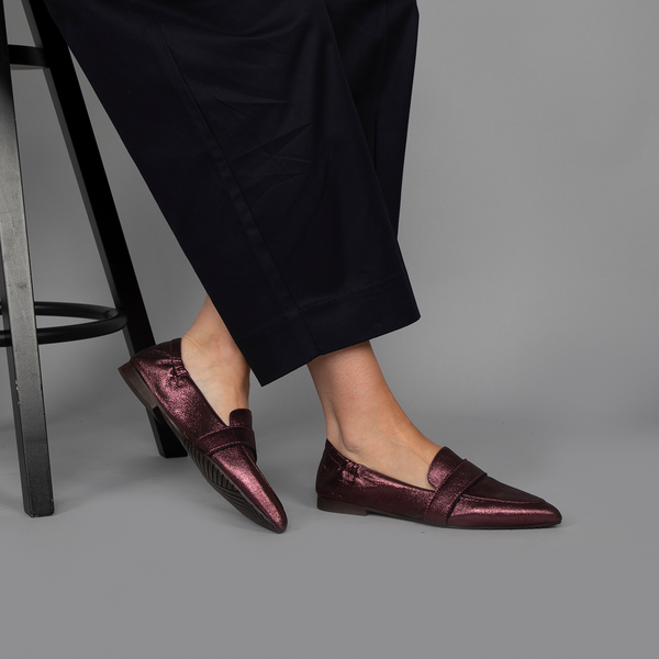 esska Hannah Wine Metallic Flat Shoe