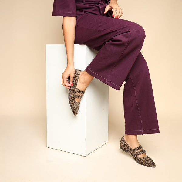 esska Harper WIDE Leopard Flat Pointy Shoe