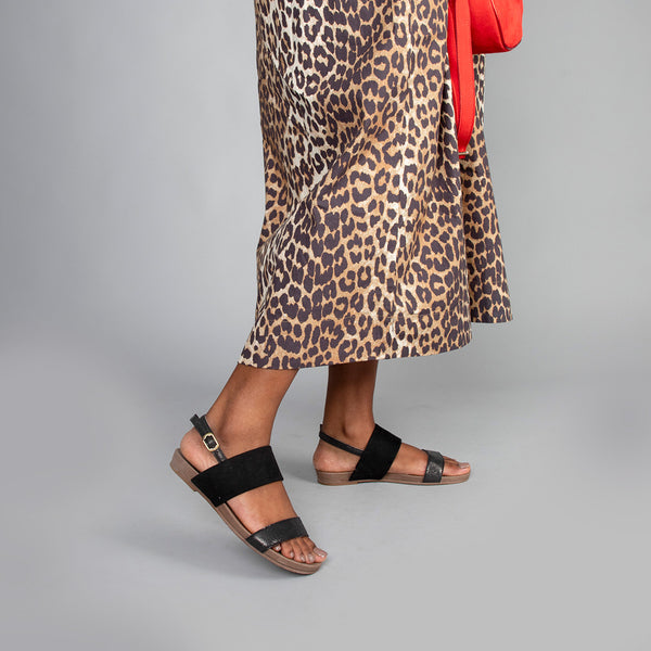 Esska Ides Vegan Black Flat Sandal