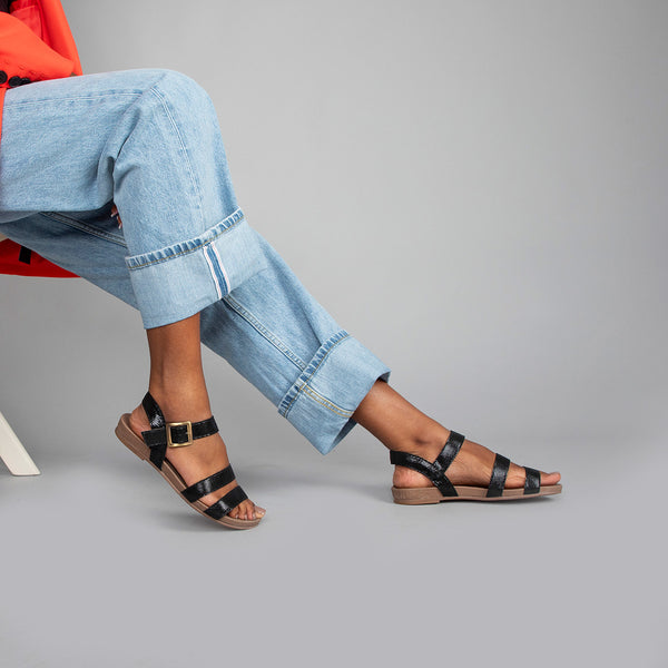 esska Ilona Black Flat Sandal