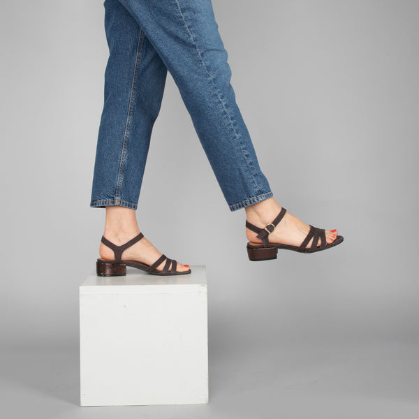 esska Jesse Coffee Low Heel Sandal