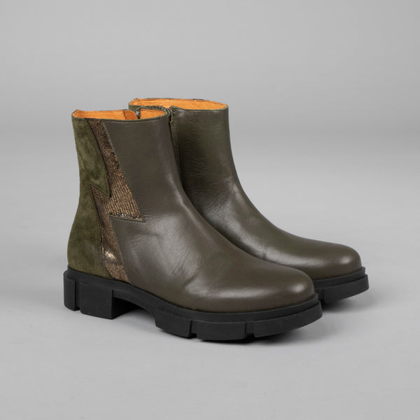 Esska Jump Khaki Chunky Flat Boot