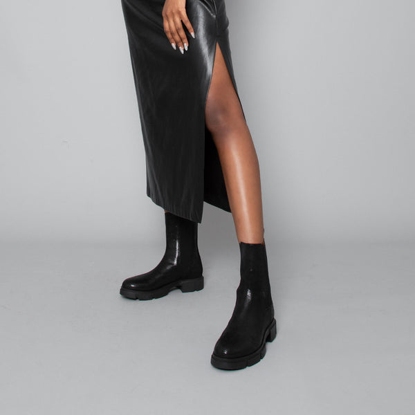 Esska June Black Metallic Chunky Flat Boot