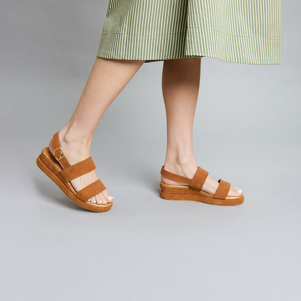 Esska Keira Tan Flat Sandals