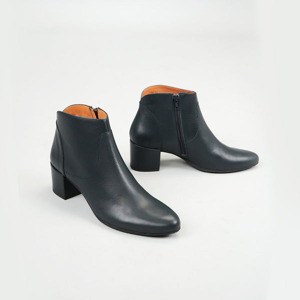 Esska Kiana Navy Low Heel Boot