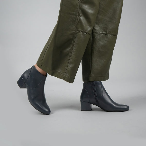 Esska Kiana Navy Low Heel Boot