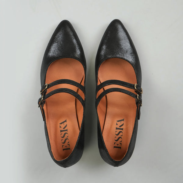 Esska Laura Black Low Heel Shoe