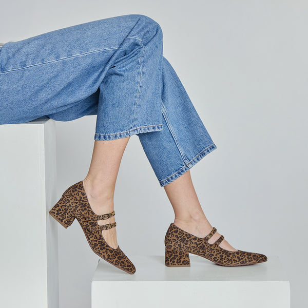 Esska Laura Leopard Low Heel Shoe
