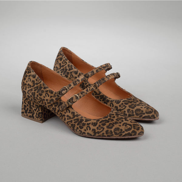 Esska Laura WIDE Leopard Low Heel Shoe
