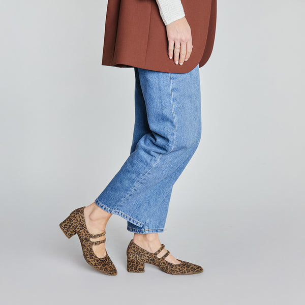 esska Laura WIDE Leopard Low Heel Shoe