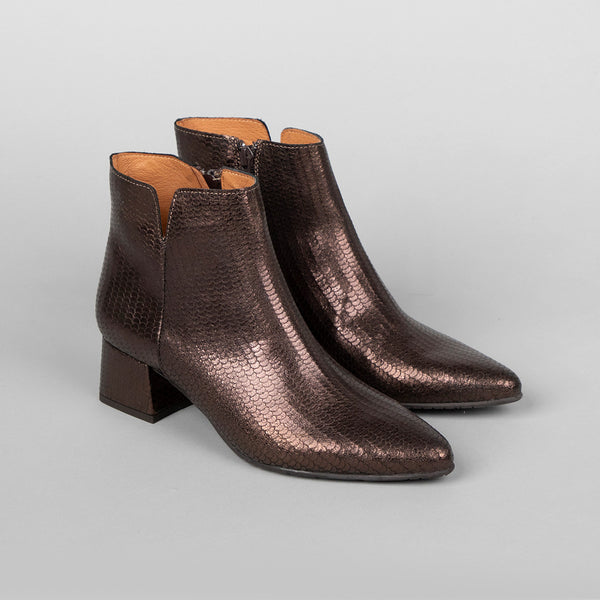 Esska Leisel Dark Brown Low Heel Boot