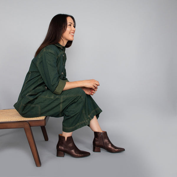 esska Leisel Dark Brown Low Heel Boot