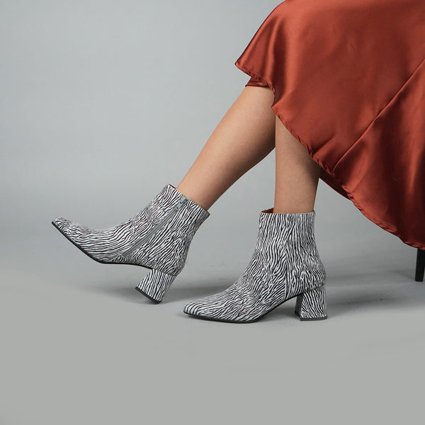 esska Lorna Zebra Mid Heel Boot