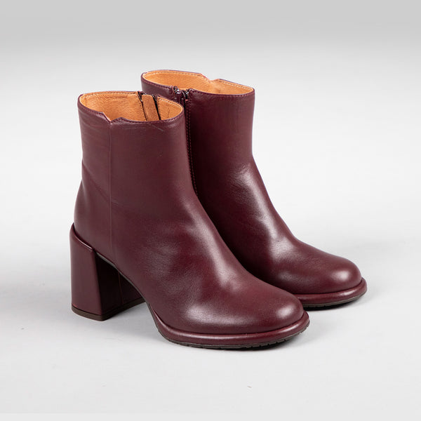Esska Mariana Wine High Heel Boot