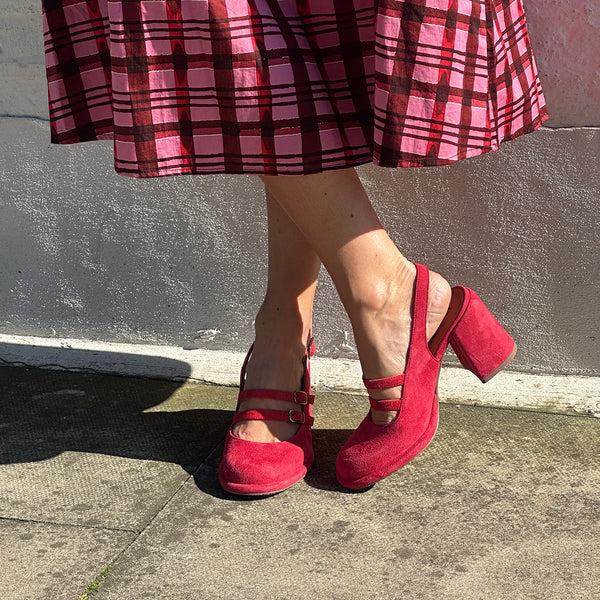 esska Mariella Berry Mid Heel Shoe