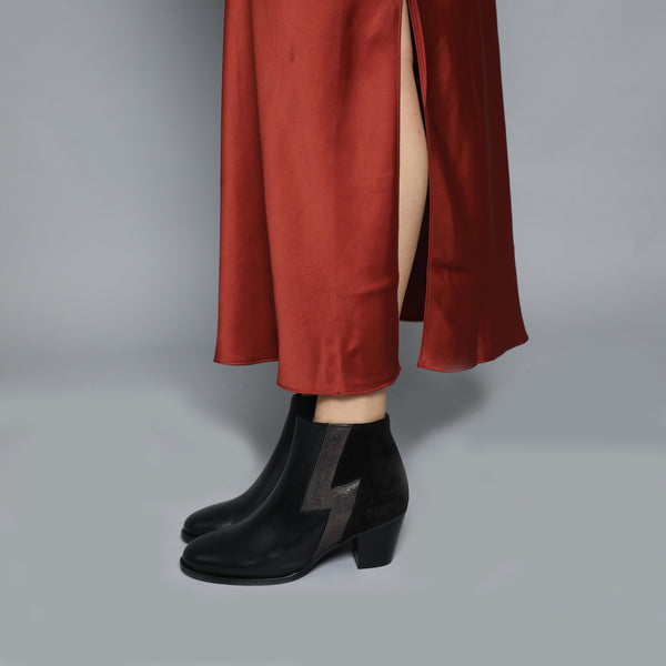 Esska Mash Black Mid Heel Boot