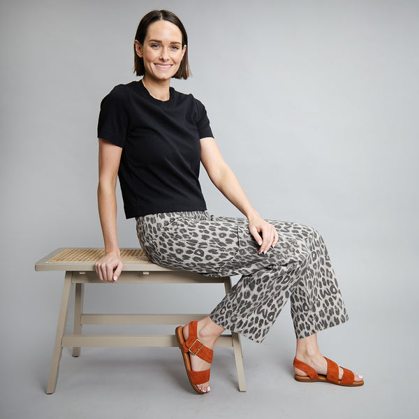 esska Nicole Rust Flat Sandal