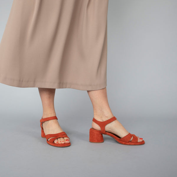 esska Olivia Rust Suede Low Heel Sandal