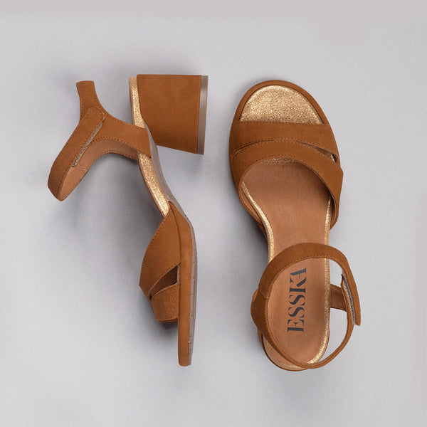 Esska Olivia Tan Low Heel Sandal