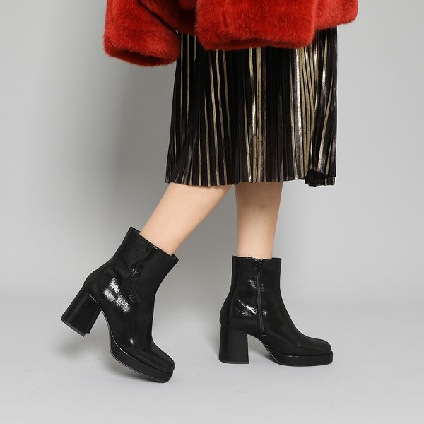 Esska Sassy Black Metallic High Heel Boots